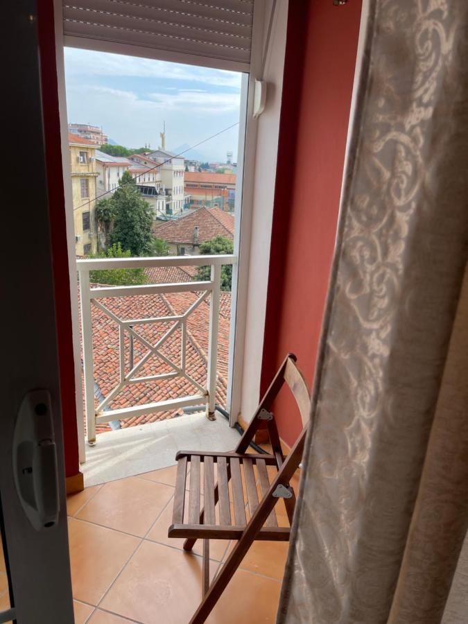 Pedestrian Street Center Apartment Shkodër Екстериор снимка